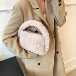Schicke cremefarbene Lammwoll-Handtasche für Damen, weiche Plüschtasche für den Herbst Winter