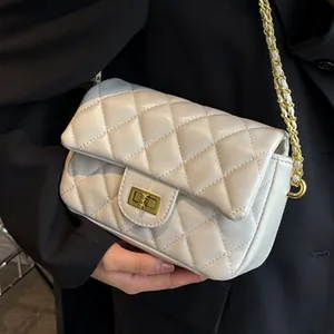 Women Fashion Quilted Rhombic Chain Shoulder Bag PU Leather Crossbody Bag Golden Turn-Lock Commuter Small Square Bag