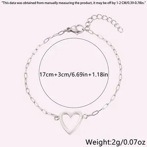 Detail showing adjustable 17cm+3cm length and 2g weight of silver heart bracelet