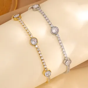 Bracelets tennis réglables en acier titane avec placage doré et oxydes de zirconium