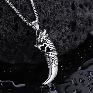 Men's hip hop wolf tooth necklace with vintage steel wolf head pendant on box chain