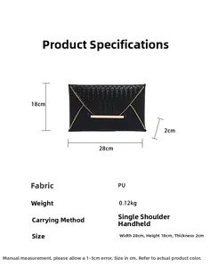 Dimensiones técnicas del bolso sobre de PU tejido negro que muestra 28cm x 18cm x 2cm de tamaño
