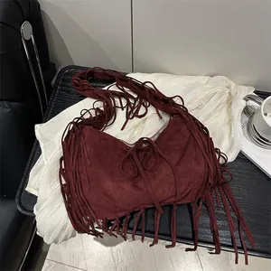 Sac à Épaule Bohème en Daim Synthétique Avec Glands pour Femmes Sac Hobo Vintage Avec Longues Franges Sac Décontracté