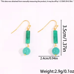 Dimensions détaillées des boucles d'oreilles perles plaquées or 18k avec perles vertes