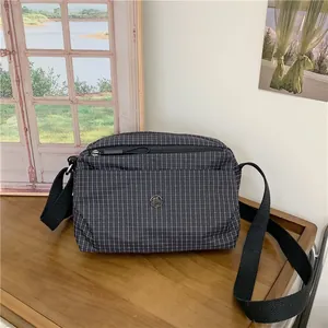 Sac à Bandoulière Décontracté pour Femmes en Tissu Oxford Motif à Carreaux Sac à Épaule Minimaliste Grande Capacité pour Navettage Quotidien Travail Voyage Mode Petit Sac Carré