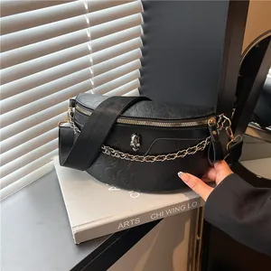 Women Punk Skull Embossed PU Leather Chest Bag With Metal Chain Wide Shoulder Strap Fashionable Crossbody Shoulder Bag Streetwear Daily Use