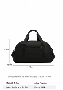 Gedetailleerd maatschema voor zwarte nylon reistas met afmetingen van 48 cm lengte