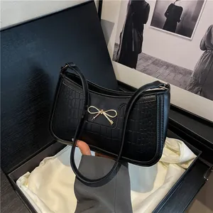 Women Crocodile Pattern PU Leather Underarm Bag Vintage Gold Bow Decor Shoulder Bag Simple Elegant Commuter Baguette Handbag