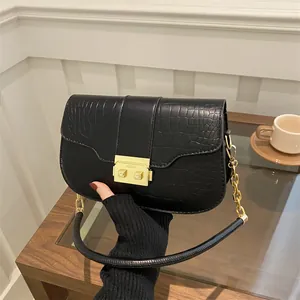 Women Crocodile Pattern PU Leather Crossbody Bag Gold Chain Strap Vintage Shoulder Underarm Square Bag For Everyday Fashion
