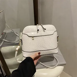 Women Woven Texture Shell Crossbody Bag Small PU Leather Shoulder Bag With Adjustable Strap Metal Zipper Elegant Messenger Bag