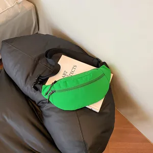 Bright green large capacity waterproof nylon waist bag for men with adjustable black strap