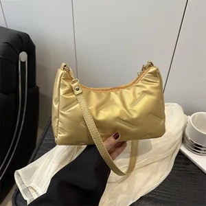 Borsa da Sottobraccio Trapuntata Metallizzata da Donna in Pelle PU Tinta Unita Piccola Borsa Hobo alla Moda per Pendolari Borsa a Tracolla