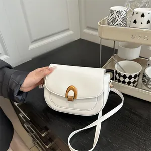 Women Vintage PU Leather Saddle Crossbody Bag With Horseshoe Gold Metal Buckle Fashion Stitching Shoulder Bag For Daily Commute Gift