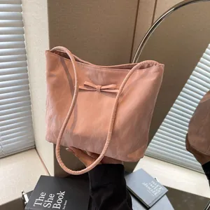 Sac Fourre-tout Femme en Cuir PU Texture Plissée Avec Design de Nœud Sac à Épaule Minimaliste Sac Sous l'Aisselle Pour Loisirs