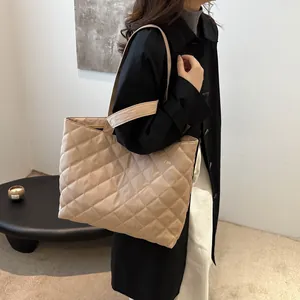 Sac fourre-tout matelassé à losanges, grand sac à épaule beige pour le travail et le quotidien