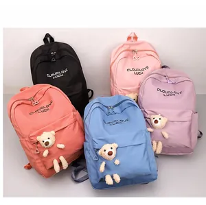 Sacs à dos scolaires minimalistes en nylon en cinq couleurs avec ours en peluche