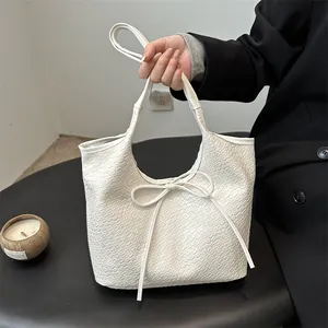 Sac Cabas Tissé pour Femmes Grande Capacité Cuir PU Vintage Sac à Épaule Avec Décoration de Nœud Sac à Main Mode