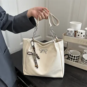Women Large Capacity Synthetic Leather Tote Bag With Metal Bow Decor Commuter Shoulder Bag Chain Strap Crinkle Texture Bag