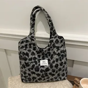 Damen Winter Leopardenmuster Plüsch Umhängetasche Mode Kunstpelz Tragetasche Große Kapazität Weiche Warme Achseltasche Für Den Alltag