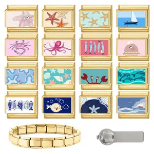 Vista macro del kit pulsera DIY tema marino con módulos de pulpo y conchas