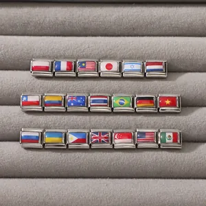 Détails de modules de bracelet à breloques italiens avec divers drapeaux nationaux