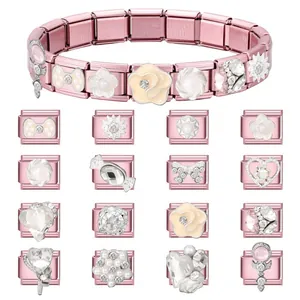Italienisches Edelstahl-Charm-Armband mit rosa Emaille-Schleife und Perlenakzenten