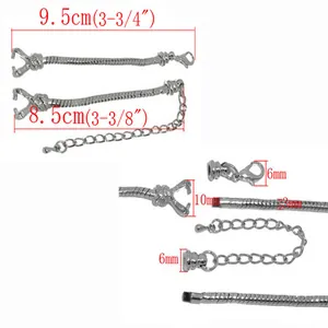 Silberne Uhrenarmbandkette aus Metall mit Karabinerverschluss und Verlängerung