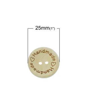 Botones de madera natural de 25mm grabados Handmade con corazón y dos agujeros
