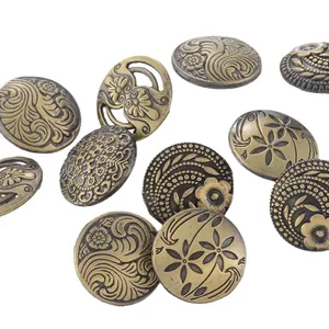 Assorted 17mm antique bronze metal buttons with vintage floral engraving patterns