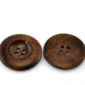 Par de botones grandes redondos de madera natural marrón oscuro de 35mm con cuatro agujeros