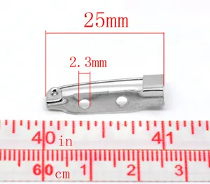 Vista tecnica di spille di sicurezza da 25mm con doppi fori di montaggio da 2,3mm
