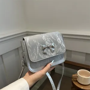 Women Fashion PU Leather Crossbody Bag Elegant Crinkled Texture Small Square Shoulder Bag With Metal Bowknot Daily Purse