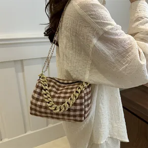 Sac bandoulière rétro pour femme à carreaux avec grosse chaîne dorée et fine bandoulière