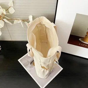 Minimalistische cremefarbene Segeltuch-Einkaufstasche mit Reißverschluss für den Alltag