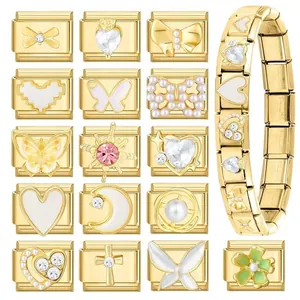 Italienisches Charm-Armband aus Gold-Edelstahl mit Perlen und Schmetterlingsanhängern