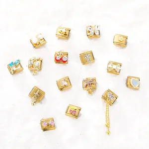 Customizable gold stainless steel square Italian charm bracelet with mixed decorative links