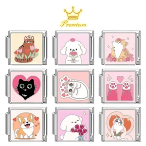 Dettaglio di 9 charm italiani a tema animali con motivi colorati in smalto