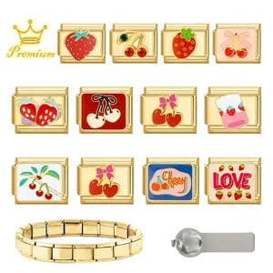 Détails des breloques cerise et fraise pour bracelet modulaire italien en acier doré