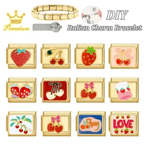 Kit bracelet modulaire italien avec charms dorés en émail fraise et cerise