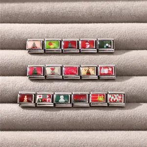 Detailansicht von 16 weihnachtlichen Edelstahlmodulen für italienische Charm-Armbänder