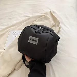 Women Casual Oxford Cloth Crossbody Bag Lightweight Waterproof Small Square Travel Shoulder Bag With Zipper Closure