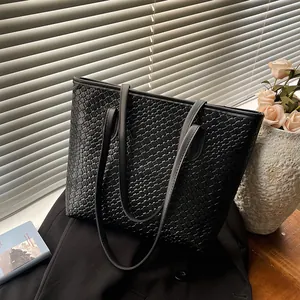 Women Retro Woven Texture Large Capacity Tote Bag PU Leather Commuting Shoulder Handbag Minimalist Grid Pattern Travel Bag
