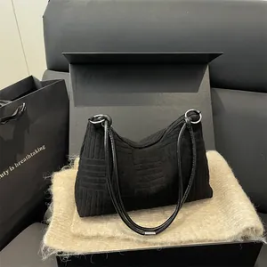 Sac Sous le Bras Femmes Texture Géométrique Aspect Velours Côtelé Sac à Épaule Simple Minimaliste Polyvalent Mode