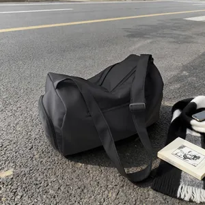 Large Capacity Nylon Women Travel Bag Waterproof Gym Yoga Tote Bag Casual Shoulder Bag With Adjustable Strap Luggage Sleeve