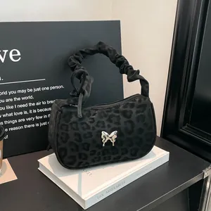 Vintage Leopard Print Underarm Bag For Women With Metal Butterfly Buckle And Scrunchie Handle PU Leather Shoulder Handbag