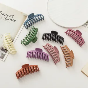 Lot de 9 grandes pinces à cheveux mates aux couleurs Morandi vues de dessus