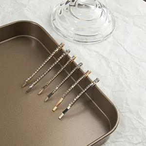 Set di fermagli per capelli in metallo con strass scintillanti in finitura oro e argento