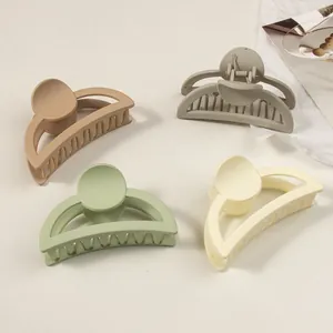 Morandi cream-colored matte hair claws in 4 assorted colors for French style updos