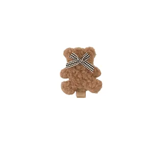 Simpatica clip per capelli orsetto di peluche marrone con fiocco a scacchi chic