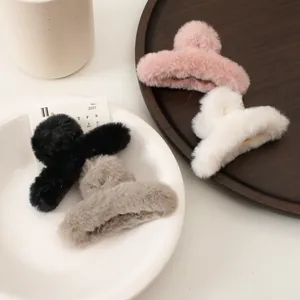 Pince à Cheveux en Fausse Fourrure Mignonnes Pinces à Cheveux en Peluche Couleur Unie Accessoires pour Cheveux Femmes Enfants Hiver Style